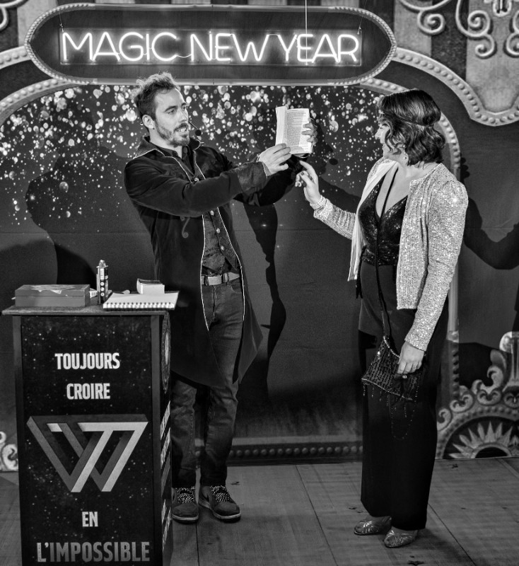 magicien-spectacle-adulte magicien-spectacle-adulte